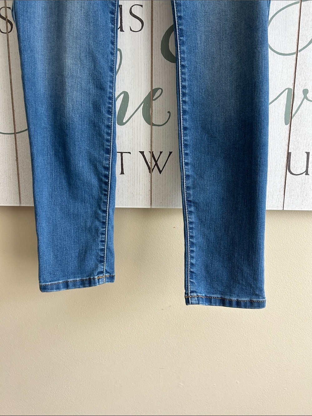 Isabel Maternity by Ingrid & Isabel jeans and jeggings bundle, size 6/28R - Picture 9 of 16